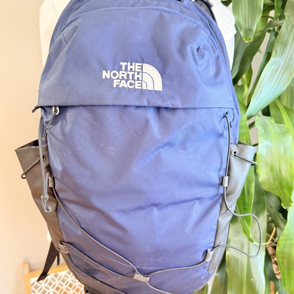 THE NORTH FACE Borealis Navy blue / balck Backpack unisex